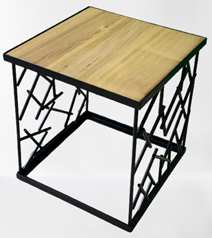 Table basse carré en métal avec surface en bois "caro"