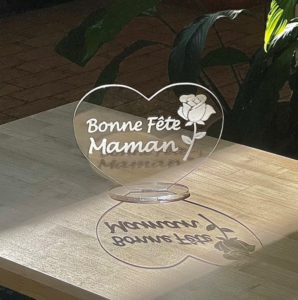 Cœur en plexi Bonne fête maman